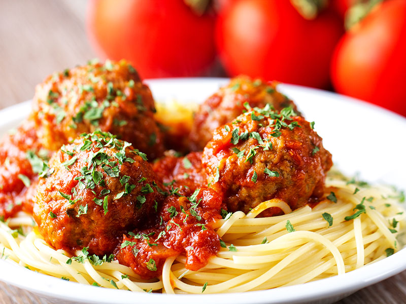 Juicy meatballs served with spaghetti